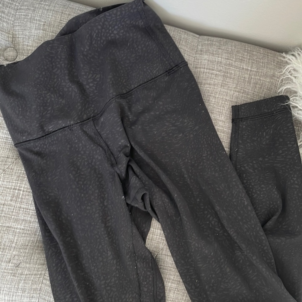 lululemon black aligns!